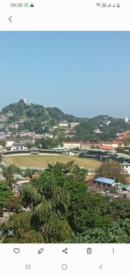 Kelum Homestay Kandy Exterior foto