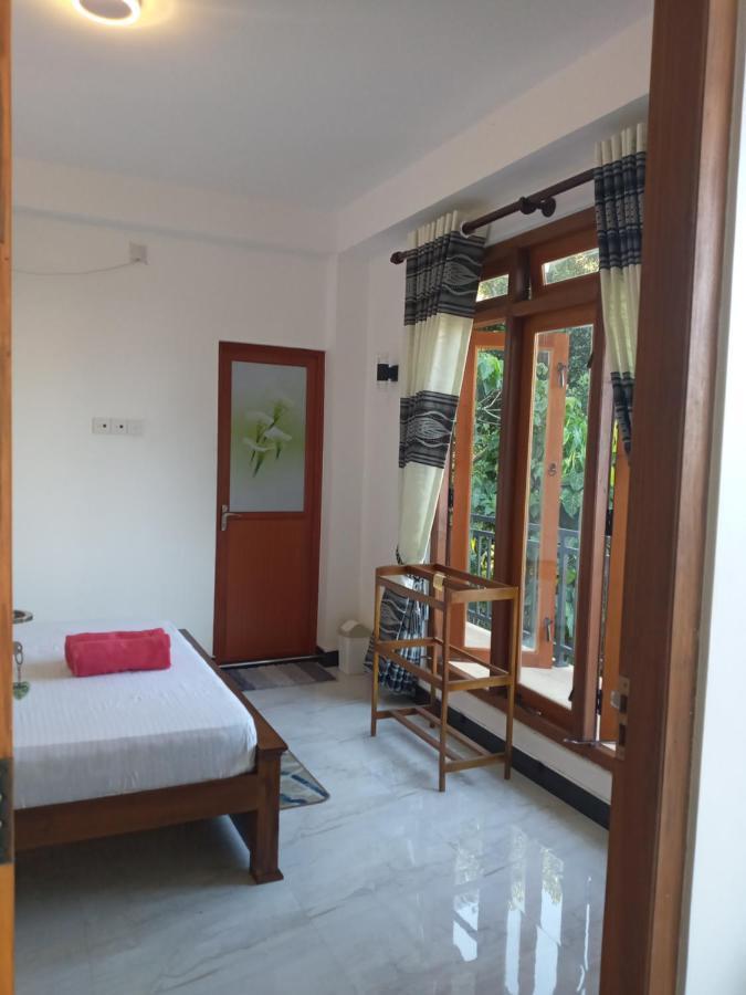 Kelum Homestay Kandy Exterior foto